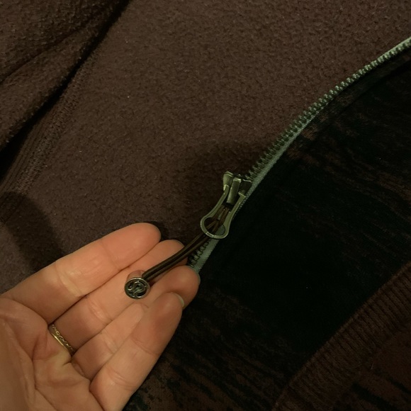 lululemon Scuba Hoodie Size 4 Burgundy/Black - Picture 5 of 5